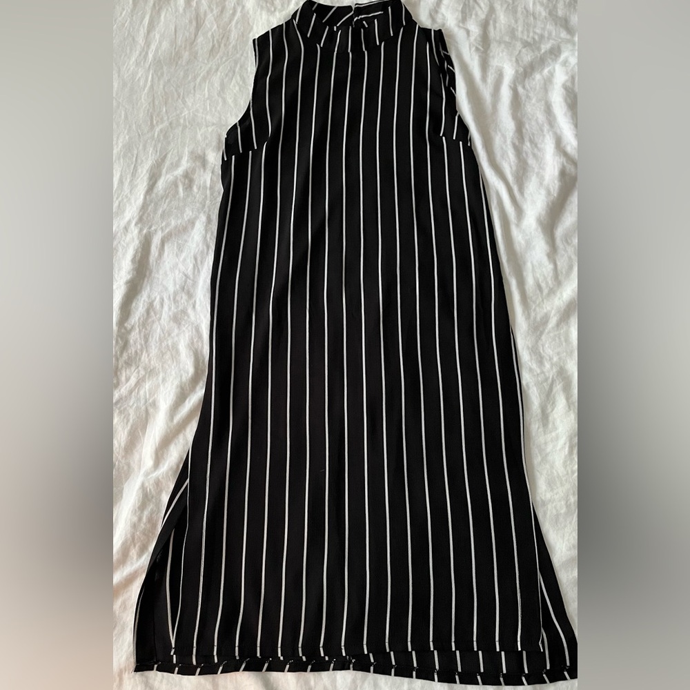 Elegant Black and White Striped Pencil Dress